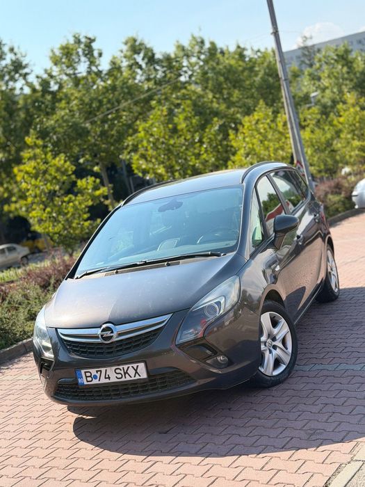 Opel Zafira Opel Zafira Tourer (ecoflex), 2.0 diesel 130 cai, An 2014, 205.000 km