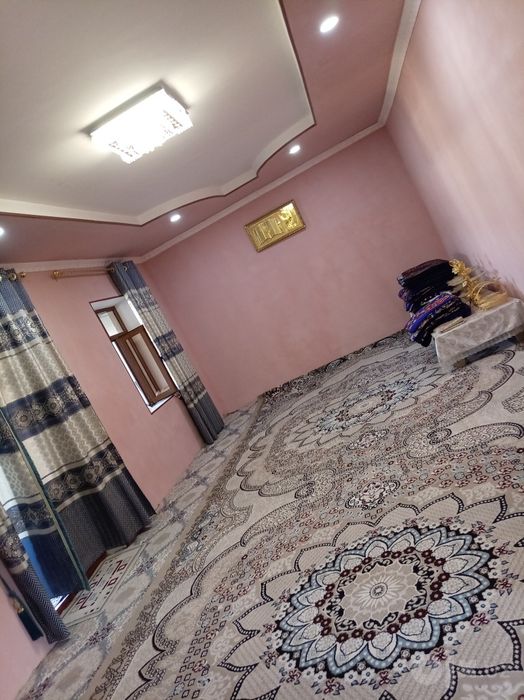 6 so'tiqli hovli