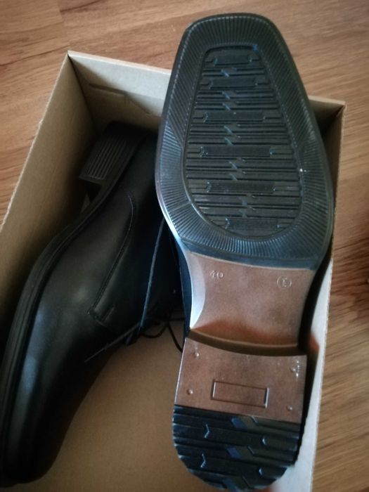 *Pantofi piele naturală, noi pt bărbați- 40 (42/27cm)*