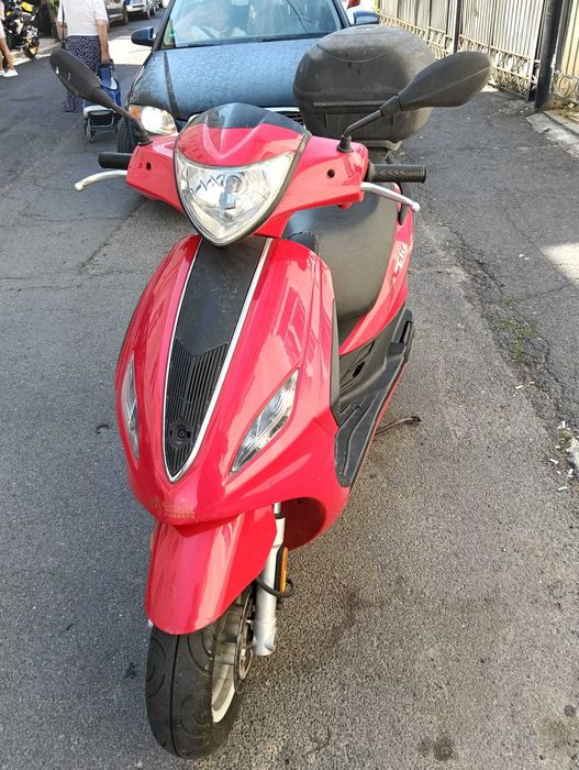 Scuter Piaggio Fly 50 4T an fabricatie 2014, acte Germania, 13.000 km, neinmatriculat in RO