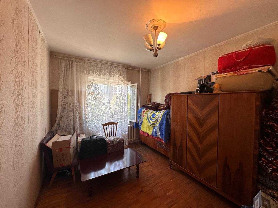 ул.ЯнгиЗамон напр. ЖК Greenwich 3\4\5 Среднее сост. 78м2 Лоджия 2х6