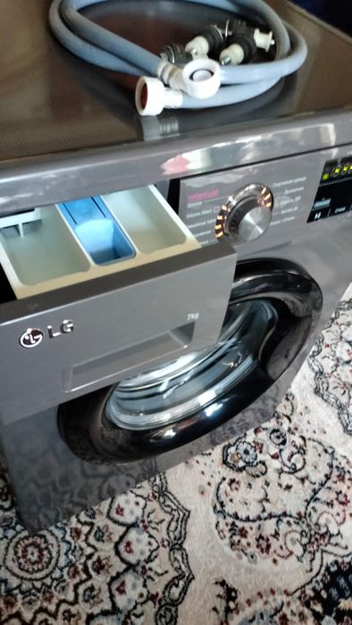 Срочно уступлю LG 7kg.1200ob Direct Draiv