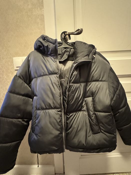 Продам зимнюю куртку