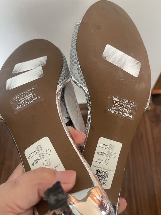 Papuci cu toc, Topshop-Asos