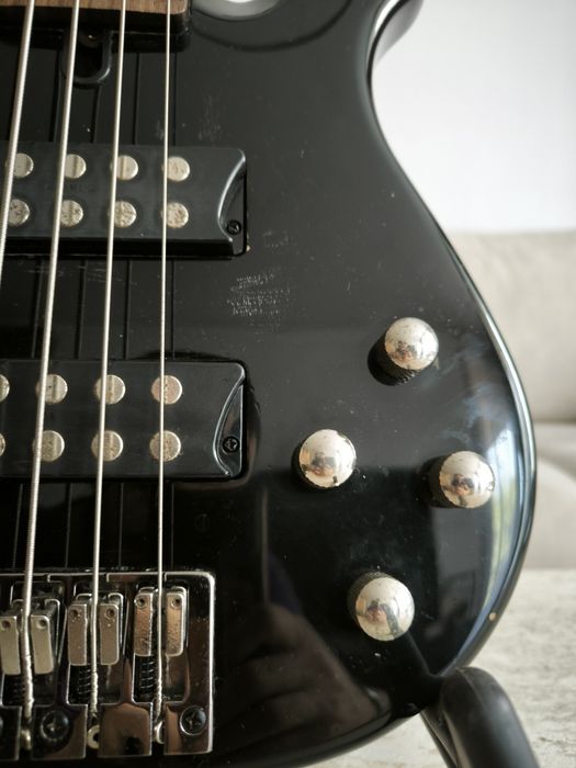 Yamaha RBX375 5-струнна бас китара
