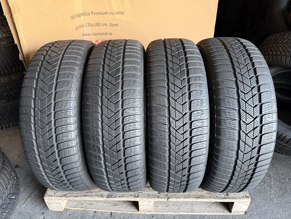4 anvelope iarna 225/60/18 , Pirelli , DOT 2022 !