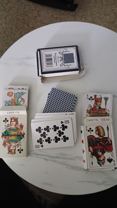 Игральные карты,клатчи,зонтик