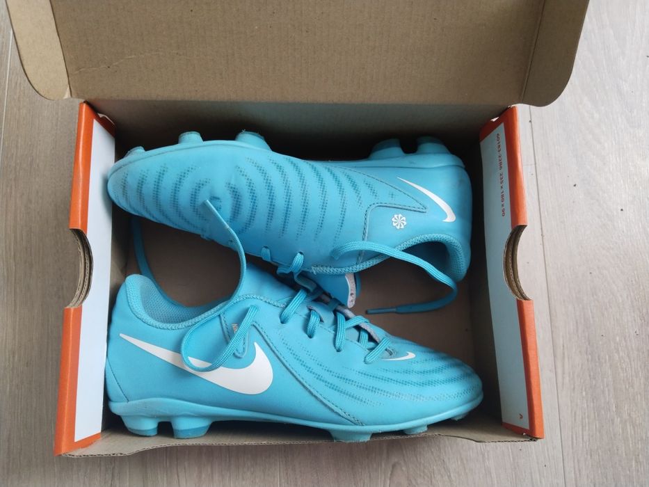 Бутонки Nike 33.5