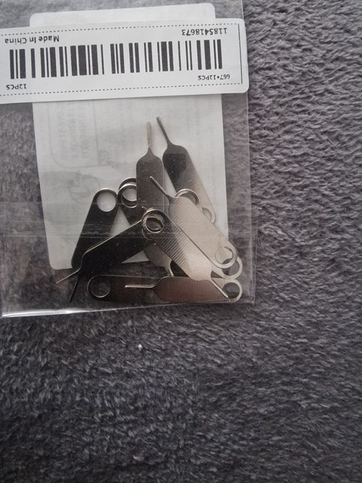Cheita pentru sim noua 20  roni 20 roni 20 bucati Carlige casca blotyt 5 roni