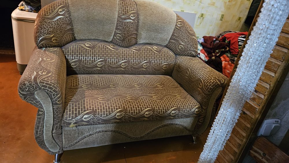 Продам диван, в хорошем состоянии