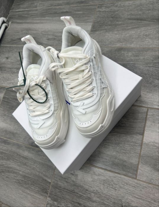 Adidasi/ Sneakersi Off White Odsy 1000