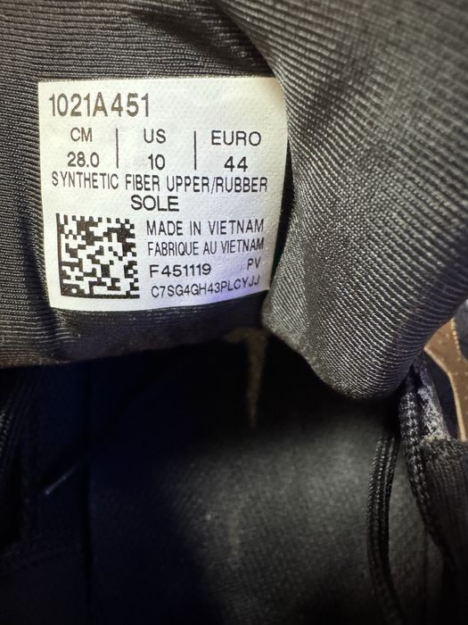 Кроссовки Asics новые оригинал