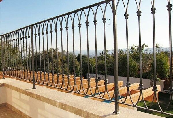 Перила для дома.