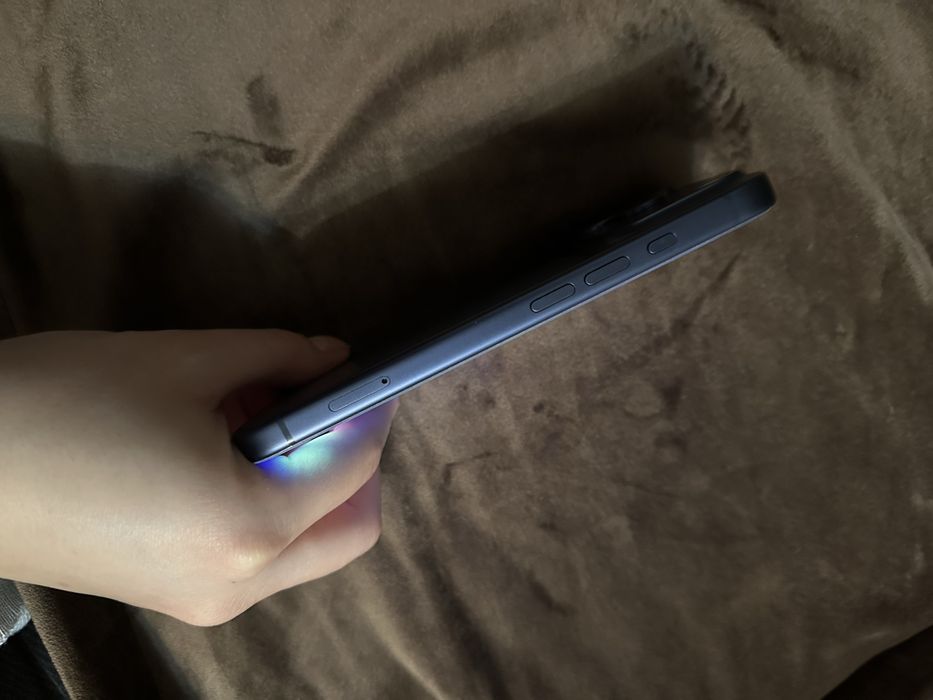 Iphone 17 pro синий