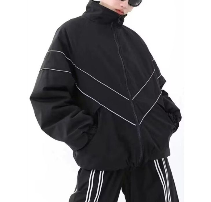 Ветровка и кросовки