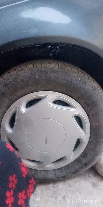 Nexia 1 2004 sotiladi