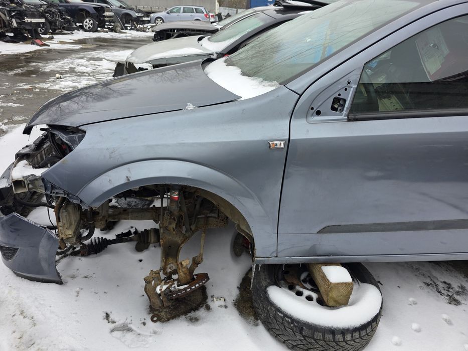 Aripa Stanga Opel Astra H