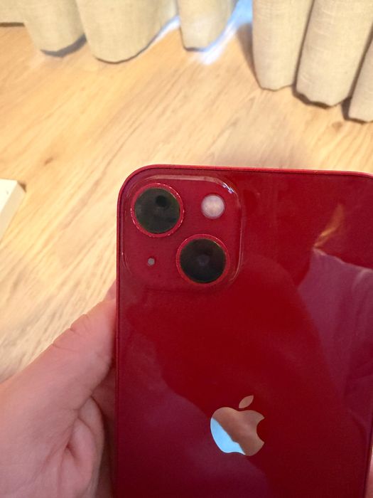 iPhone 13 с живот на батерия 100%