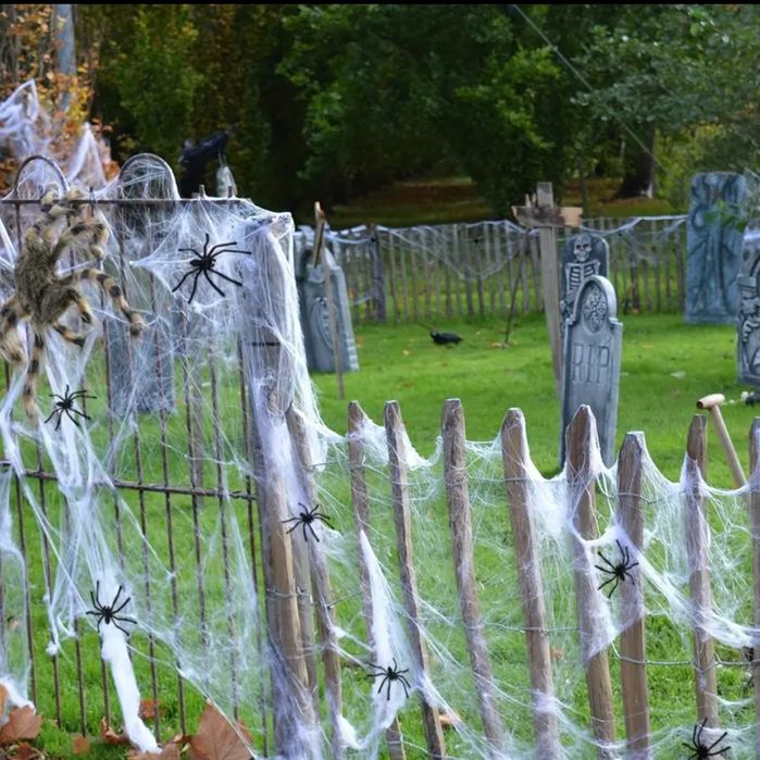 Паутина на хэллоуин с пауками