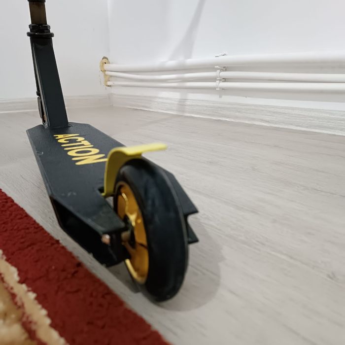 Обменяю трюкавой самокат