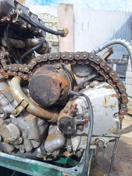 vând motor yamaha r thunderace