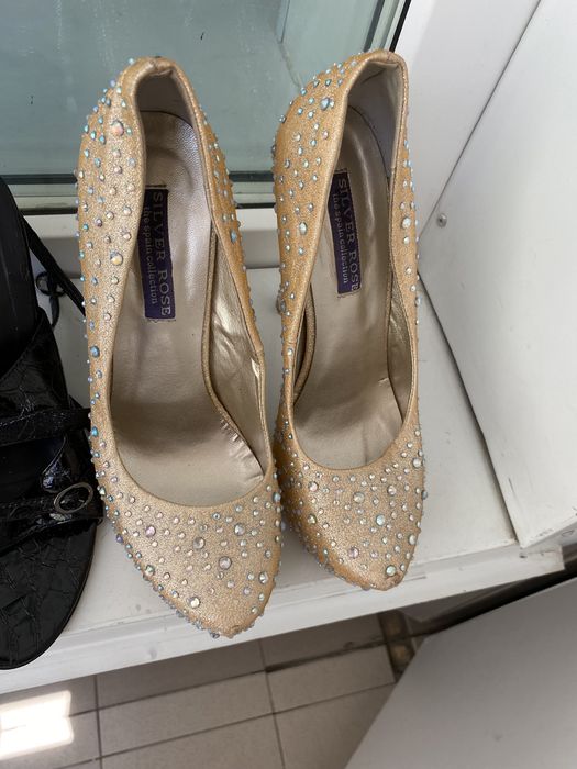 Женские туфли