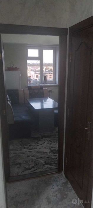 KVARTIRA sotiladi 2 xonali