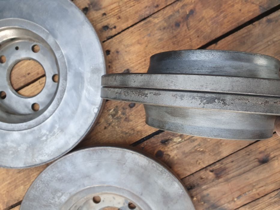 Спирачни дискове Audi A4 B6 2.5 180