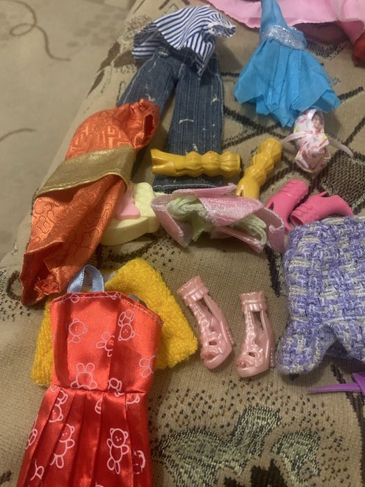 Продам одежда для барби и обувь и сумочка