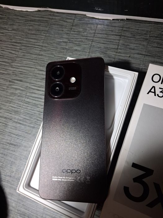 Смартфон OPPO A3x.