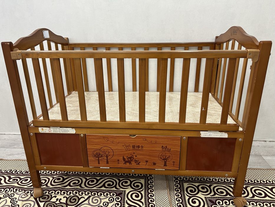 Продается манеж б/у