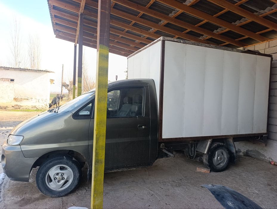 Gruzavoy moshina sotiladi