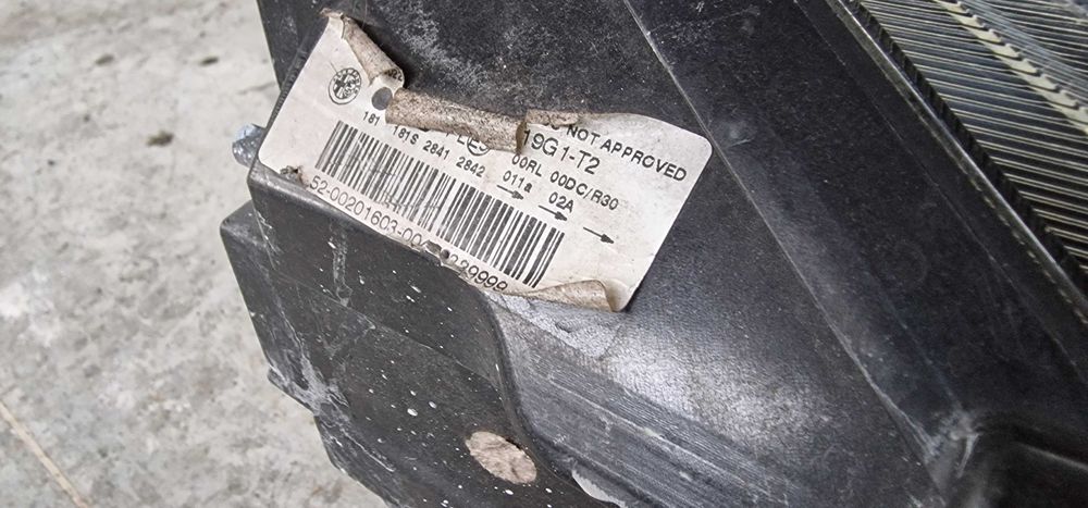 Far Stanga Alfa Romeo Giulietta Xenon