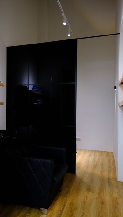 Стеклянная перегородка