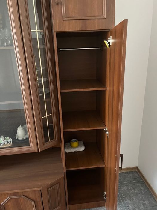 Стенка для гостинной и подставка