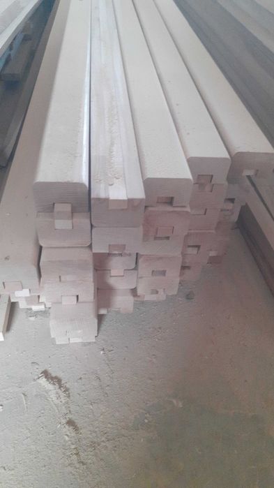 Plinta, balustrii, mana curenta  din lemn masiv de stejar, fag, tei