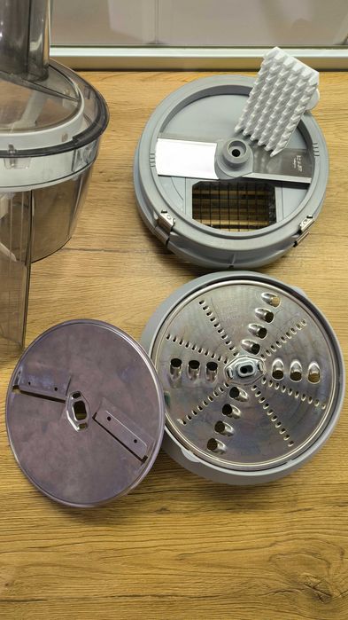 Кухненски робот BOSCH MUM54251