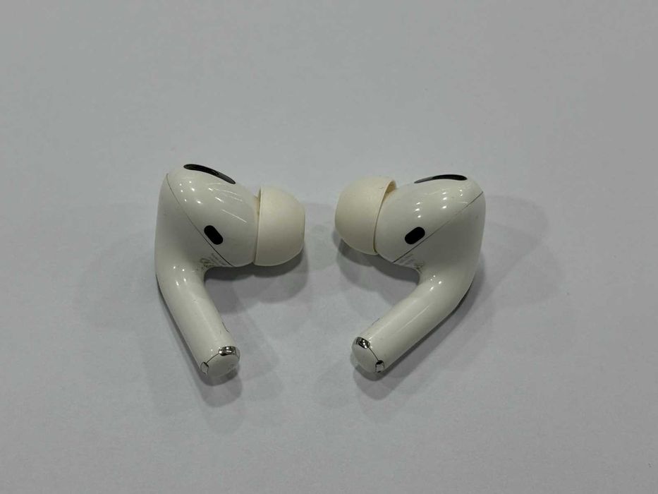 Слушалки Apple AirPods Pro