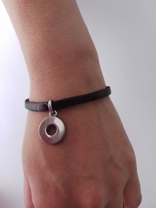 Ръчно изработени кожени гривни