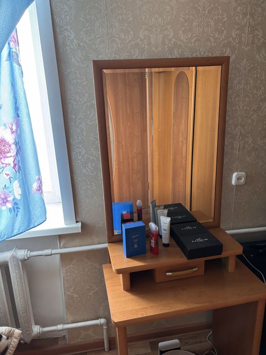 Продам спальный гарнитур