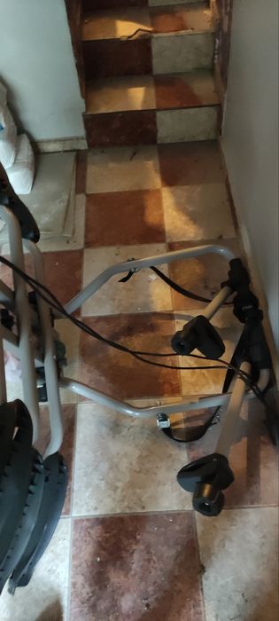 Багажник за велосипеди за теглич