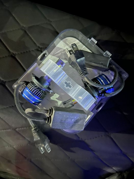 Продам БУ bi Led фары