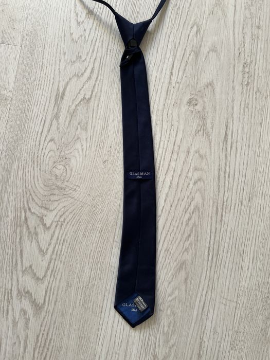 Продам галстук темно синий