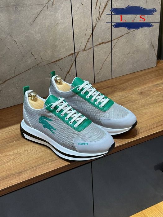 Adidasi Lacoste Bărbați!