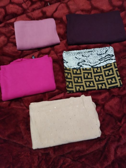 Шарф женский аккуратно бездефектного