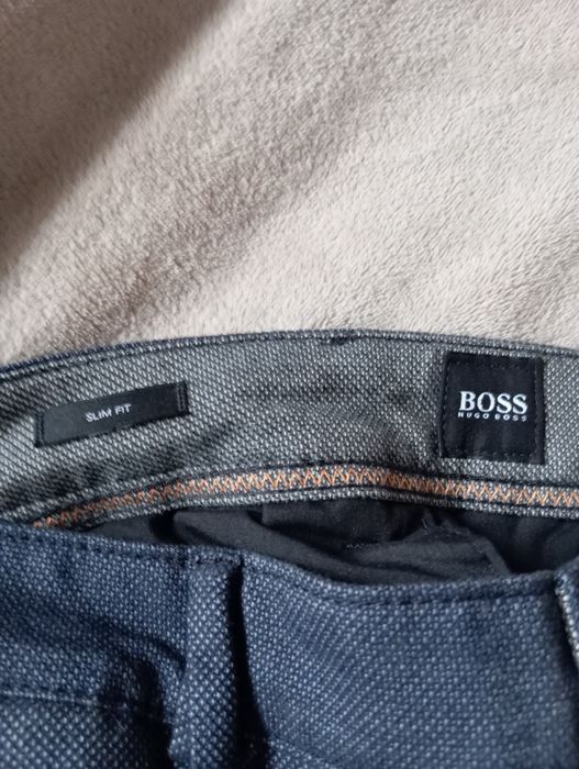 Pantaloni Hugo Boss 365 slim fit marimea 33/32