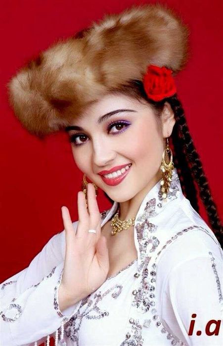 Прокат Региональных костюмов Узбекистана (профессиональные)