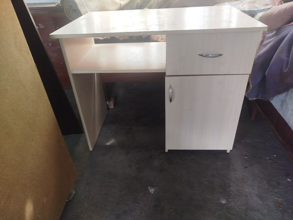 Отдам за символическую сумму. Самовывозом