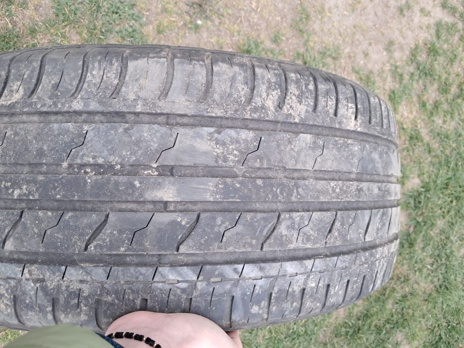 Vând 2 cauciucuri vara/ 2 cauciucuri M+S