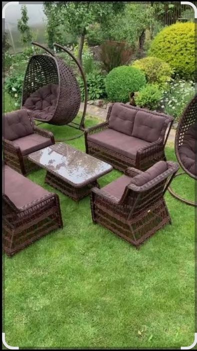 Ротанговая мебель в оригинале.